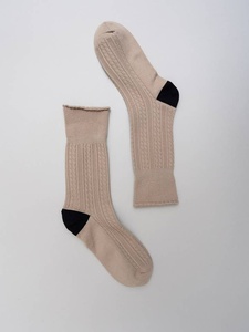 Calcetines personalizados de punto de cable con punta en contraste para ropa informal, fabricante de calcetines vintage de algodón ODM en Vietnam - Product Image 6