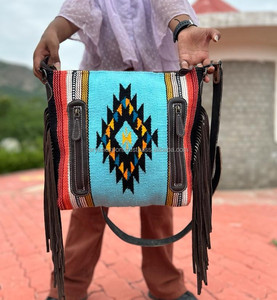 Bolso bandolera de cuero con flecos para mujer, manta azteca, diseño Vintage bohemio, hecho a mano, único, de cuero genuino - Product Image 5