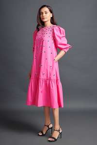 Woman's <b>Three</b> Quarter Sleeve Ruffle Knee Length Vacation Dress Pink Color Balloon Sleeves Dress Plus Size Clothing for Women - Product Image 4