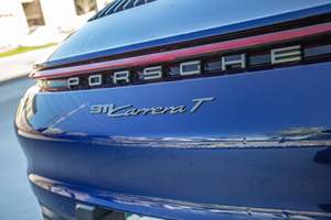 2023 911 Carrera T Coupé Twin-Turbo Flat-6, Bleu Gentian Métallisé, Non Modifié - Product Image 4