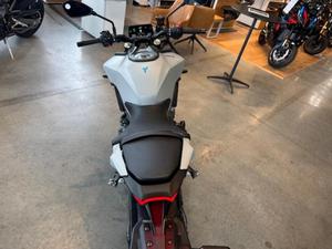 Motos de sport MT09 2026 à succès commercial, disponibles à la vente et prêtes à l'exportation - Product Image 4