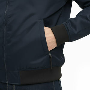 Blouson d'hiver pour homme de qualité supérieure, coupe bomber, coupe-vent, respirant, col en V, fermeture éclair sur le devant, logo, vêtement décontracté, couleur personnalisée - Product Image 4