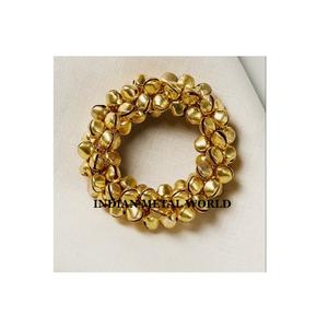 Lot de 4 ronds de serviette en laiton ronds modernes de taille personnalisée ronds de serviette en laiton couleur or utilisation de mariage ennemi - Product Image 5