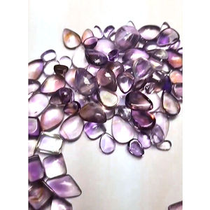 พลอยอะเมทิสต์ทรงหลังเบี้ยสีฟ้าธรรมชาติขนาด8x6มม. ถึง14x14มม. 2460ชิ้นทรงวงรีทรง5040cts - Product Image 6