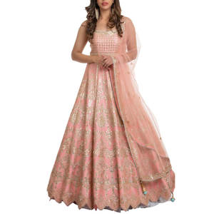 Meilleures ventes Costumes de mariage et robes de soirée 3 pièces en mousseline de soie Salwar Kameez par des créateurs pakistanais - Product Image 1