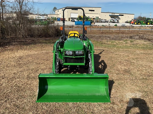 Tracteur utilitaire compact John Deere 3025E 2025, 25 CV, 4 roues motrices, transmission hydrostatique, à vendre - Product Image 2