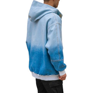 Veste en jean à dégradé de couleur surdimensionnée pour homme personnalisée, 90% coton, 10% polyester, avec poche kangourou en bleu, vente en gros - Product Image 3