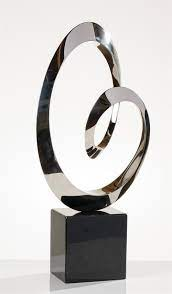 Sculpture abstraite moderne en métal argenté pour décoration intérieure polie - Product Image 4