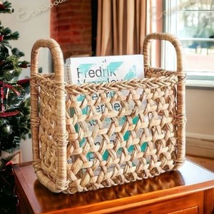 New Design Natural <b>Wicker</b> Magazine Rack for Bathroom Office Water Hyacinth with Handle Latest Design <b>Wicker</b> <b>Storage</b> <b>Basket</b> - Product Image 1