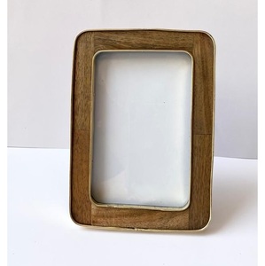 Décoration d'intérieur de style antique, bois naturel et incrustations de laiton, décoration de table pour hôtels, cadres photo, parfaits pour les cadeaux de mariage - Product Image 5