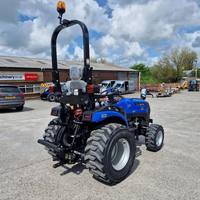 Tractor SOLIS 26 HST de Alto Rendimiento