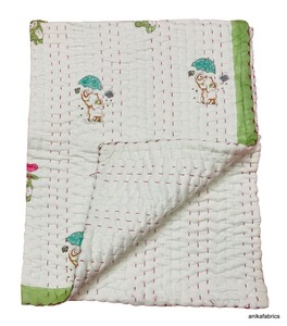 Edredón Kantha de bebé estampado Handblock Reversible seco de algodón puro para compra al por mayor al mejor precio - Product Image 4