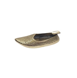 Cenicero de aluminio para cigarros, proveedor mayorista, fabricante de 9 rejillas, a prueba de viento, latón de mesa, acabado mate cepillado - Product Image 4