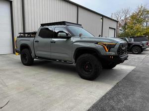 Mejor Oferta Para Nuevo |   Toyota Tundra Platinum Usada, Años 2020-2026 |   SR5 |   Limitado |   TRD PRO Camioneta de Doble Cabina con Volante a la Izquierda |   Volante a la Derecha - Product Image 5