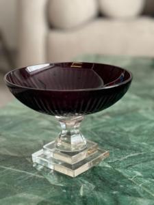 Jarrón de Cristal Tallado a Mano Moderno con Diseño Único para Eventos y Decoración del Hogar - Product Image 3