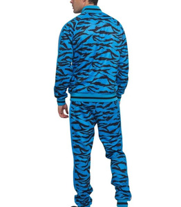 Estilo de tendencia Envío rápido Chándales hechos de algodón Hombres Color personalizado Diseño ODM de moda Chándal de tamaño adulto - Product Image 5