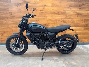 Scrambler 800 de Alta Calidad (Motocicleta) Nueva - Product Image 2