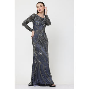 Robe de soirée longue pour femme au design élégant avec col en cœur et coupe ajustée |   Vêtements de soirée formels haut de gamme pour banquets - Product Image 3