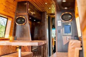 LISTO ENVIAR 2021 Mercedes-Benz Sprinter 2500 4X4 4WD Turbo Diesel V6 Volante a la izquierda Cuero Techo solar panorámico Pantalla táctil - Product Image 3