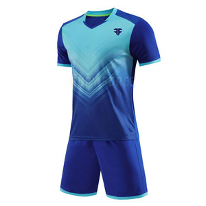 Uniforme de Fútbol de Manga Corta Transpirable de Último Diseño y Nuevo Estilo, Calidad Premium, Color Sólido, Personalizable, para Hombre Adulto - Product Image 2