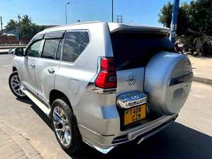 Toyota Land Cruiser LC300 d'occasion/neuf à vendre - Product Image 4