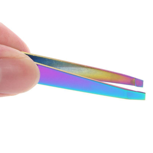 Pince à épiler professionnelle personnalisée en acier inoxydable, pointue, ultra-affûtée, antidérapante, écologique, légère - raisonnable - Product Image 3