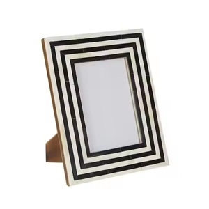 Cadre photo en résine de bois massif avec incrustation d'os naturel Taille personnalisable pour anniversaire Graduation Photos de famille Design texturé - Product Image 3