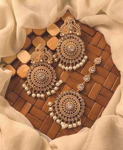 Venta al por mayor Top Venta de calidad de las mujeres de acero inoxidable Artificial Joyería Pendientes Conjuntos Precio barato para bodas - Product Image 2