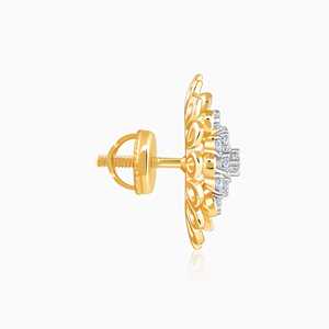 Boucles d'oreilles dorées en diamant Daisy Halo Lab Grown Boucles d'oreilles élégantes avec un design chic Daisy & Halo - Product Image 2