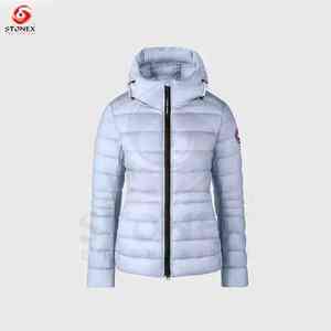 Chaqueta Corta Acolchada de Punto para Mujer, Alta Calidad, 2023, Relleno 100% Algodón, Impermeable y Cortavientos - Product Image 1