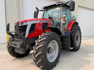 Maquinaria Agrícola Massey Ferguson MF 385 4X4 Planta Tractor - Product Image 5