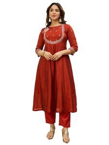 Conjunto de Kurta Anarkali de Seda Vichitra Roja para Mujer, con Pantalón y Dupatta, Elegante, con Relieve, de Secado Rápido, Largo hasta el Suelo, Corte Holgado, para Bodas - Product Image 2
