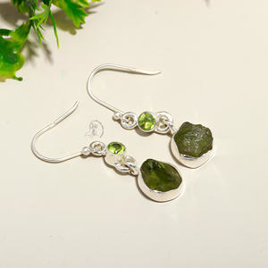 Pendientes de estilo bohemio chapados en plata de ley Super 925, peridoto de moda, piedras preciosas pequeñas, conjunto de bisel Natural, suministro de aniversario - Product Image 1