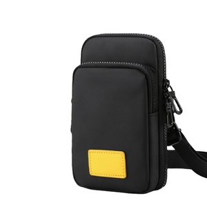 Petit sac à bandoulière en nylon imperméable pour femmes sac à bandoulière pour hommes pour voyage en gros pochettes de messager conception d'épaule confortable - Product Image 5