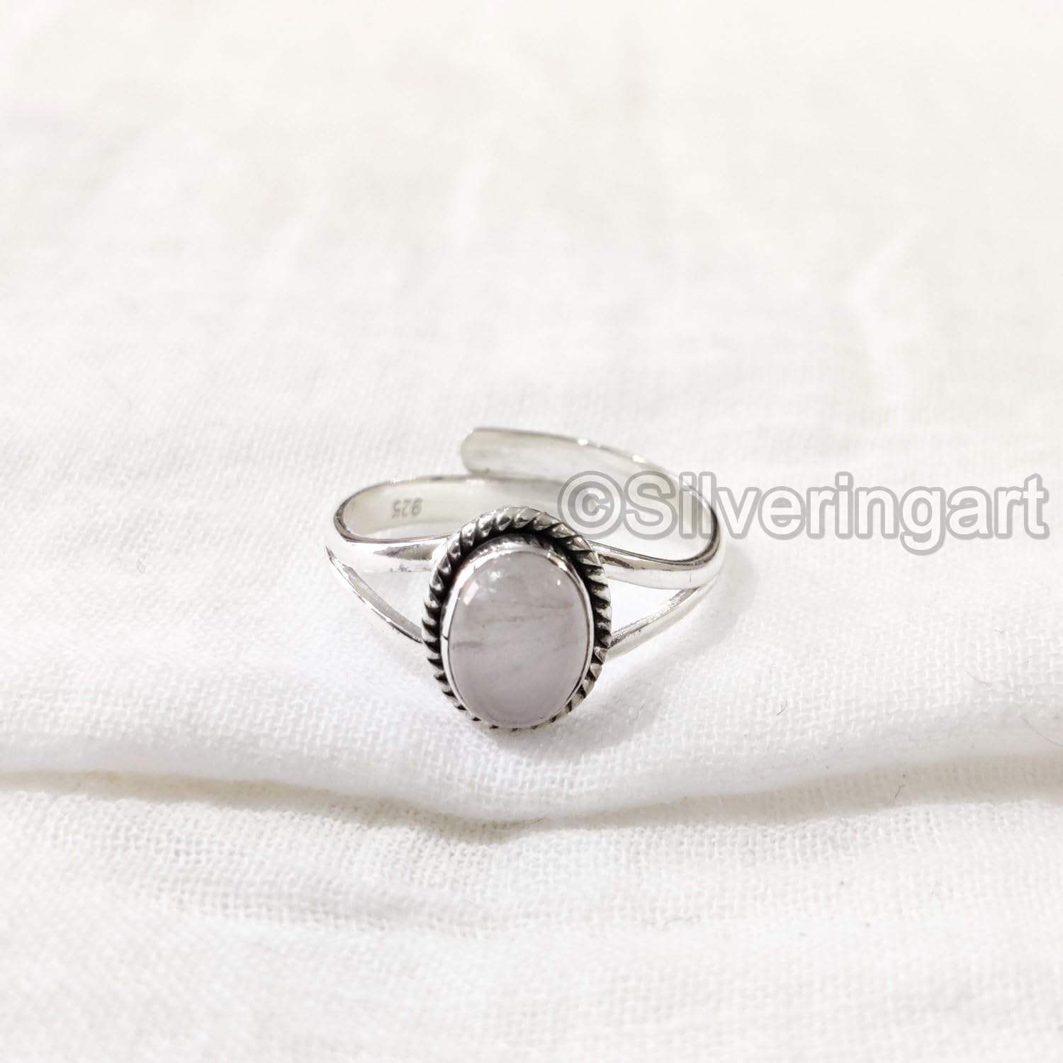 สีชมพูอ่อน