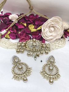 Collar de novia clásico de moissanita chapado en oro de latón de primera calidad con pendientes a juego, colección para bodas, para mujer - Product Image 3