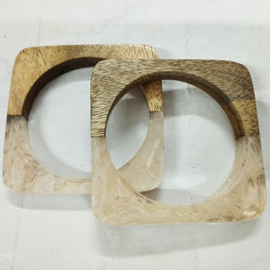 Designer Women Fashion <b>Bangles</b> <b>Set</b> Stylish Trendy Style with Resin & Wood Customized Size ABDUL REHMAN ENTERPRISES - Product Image 2