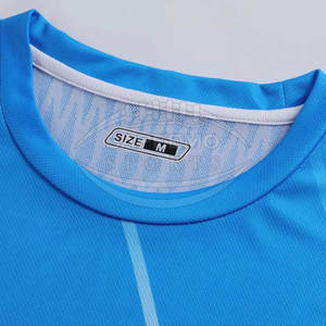 Conjunto de Uniforme de Fútbol Ligero de Secado Rápido Personalizado, Camiseta y Pantalones Cortos de Poliéster Transpirable para Entrenamiento, Calidad Premium Unisex - Product Image 4