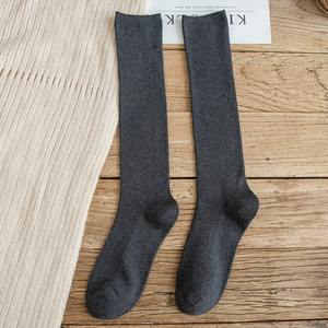 ถุงเท้ายาวระบายอากาศได้ดีสำหรับผู้ชายถุงเท้ายาวสำหรับเล่นกีฬาลำลองผลิตจากโพลีเอสเตอร์ - Product Image 2