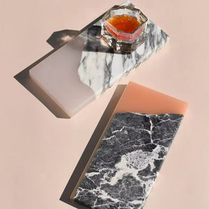 RIVER MEJOR BANDEJA DE RESINA MODERNA HECHA A MANO Elegante bandeja ecológica desechable redondeada para servir y peinar el hogar - Product Image 1