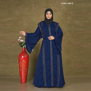 อาบายะห์ยาวทรงสง่างาม ตกแต่งด้วยลายประดับที่ไหล่ ผลิตจากผ้าไนดา - Product Image 4