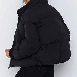 Chaquetas Acolchadas de Alta Calidad para Mujer, Corte Ajustado, Cuello Alto Moderno con Detalle de Tejido Transpirable - Product Image 4