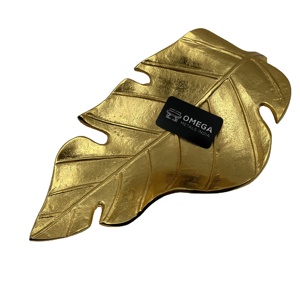 Plateau de service élégant en métal au design feuille Plateau de fruits de haute qualité Nouveau design Fabricant Fournisseur - Product Image 1