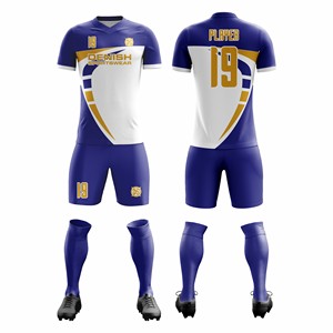 Kit de football personnalisé OEM de haute qualité à séchage rapide, uniforme respirant en polyester à manches courtes avec impression du nom et du logo de l'équipe - Product Image 1