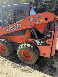 2016 Kubota SSV65 <b>Track</b> Skid Steer: Compact Strength with Reliable Performance - Product Image 5