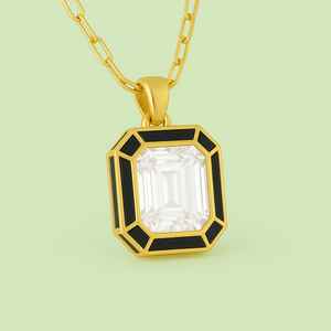 Pendentif minimaliste en or 14 carats fait à la main en cristal naturel serti de lunette en émail pour femme plaqué rhodium cadeau d'anniversaire - Product Image 1