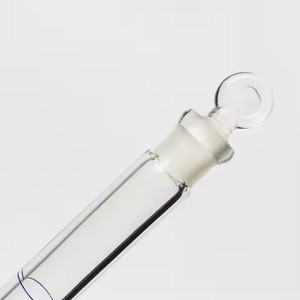 Flacon jaugé de haute précision de 100ml avec bouchon en polyéthylène étanche en verre borosilicate pour usage en laboratoire - Product Image 6