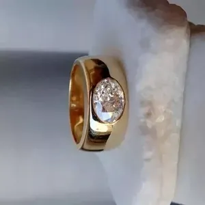 แหวนทองเพชรโมอิสทรงรีสำหรับผู้ชาย | เครื่องประดับแนวฮิปฮอปแบบสั่งทำ - Product Image 2