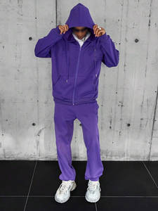 Chándal Deportivo con Capucha Estampado Personalizado al Mejor Precio para Hombre - Ligero, 100% Algodón, Estilo Vintage, para Correr, Trotar y Entrenar - Product Image 4