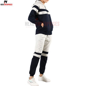 ชุดวอร์มผู้หญิงไซส์ใหญ่ทรงเข้ารูปพิมพ์โลโก้ได้ตามต้องการ ผ้าฝ้าย 100% ระบายอากาศได้ดี เป็นมิตรกับสิ่งแวดล้อม เหมาะสำหรับการฝึกซ้อมและสวมใส่ลำลอง - Product Image 4